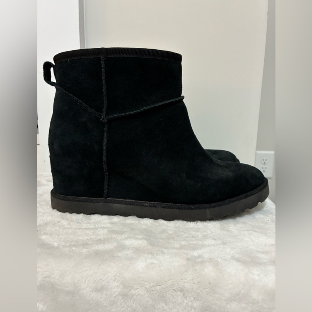 Ugg Classic Femme Ankle Wedge Booties 8.5 - Picture 1 of 11